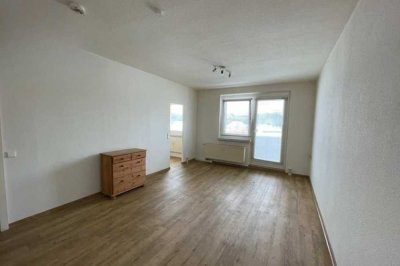 Gut vermietete 1-Raum-Wohnung mit EBK, Balkon, Stellplatz und Kellerabteil in Gera