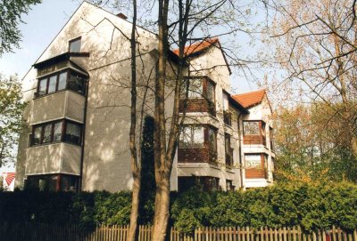 Sehr schöne zentrale ruhige 2 Zimmer-Terrassenwohnung mit Einbauküche in Starnberg