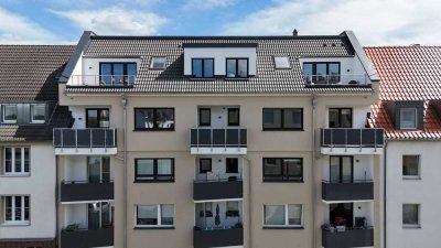 NEU MODERNISIERT IM GRÜNEN PARKVIERTEL: MODERNE ARCHITEKTUR IM KÖLNER SÜDEN +PROVISIONSFREI+