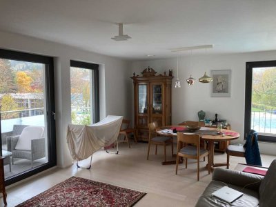 Luxuriöse 3-Zimmer Wohnung mit Balkon in Freiburg-Wiehre