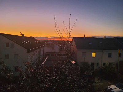 Helle 2-Zimmer-Wohnung mit Balkon, Stellplatz & Einbauküche - nur 4 km von Bosch