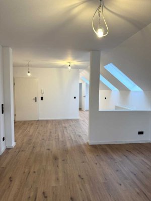 Moderne 3-Zimmer-Wohnung – Erstbezug im Zweifamilienhaus mit Garten und Stellplatz und Küche