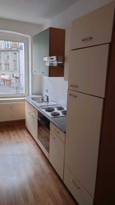 1 ZKB  mit Einbauküche in Nordhausen- Zentrum zu vermieten ! Ideal für Singles oder Studenten !