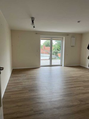 Ansprechende 3-Zimmer-Wohnung mit gehobener Innenausstattung mit Balkon in Friedrichskoog