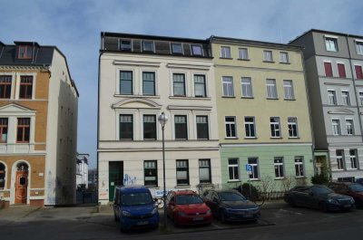 Zentrale KTV-Stadthafenlage große 5 Zimmer Wohnung mit viel Raum, hohe Decken und  KFZ Stellplatz