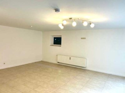 Ansprechende 1-Zimmer-Souterrain-Wohnung mit Terrasse und EBK in Memmingen
