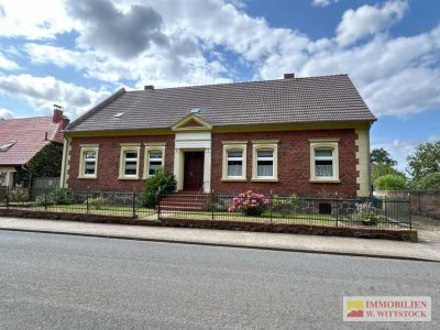 Bauernhaus mit Einliegerwohnung, Stall-und Scheunengebäude