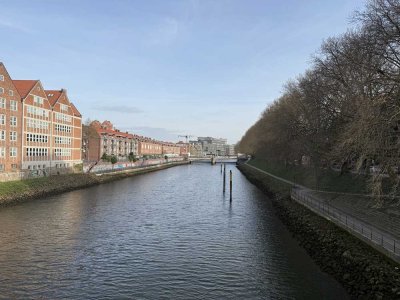 Renovierte 3-Zimmer-Wohnung (alters- und behindertengerecht) mit 2 Balkonen, EBK und TG-Stellplatz