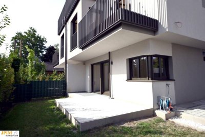 Erstbezug, ziegelmassive Süd-Ost-Seitige Haushälfte mit Küche und KFZ-Stellplatz