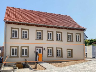 Altbauflair mit modernem Mietkomfort!
2,5-Zimmer-Wohnung: Erstbezug nach Sanierung