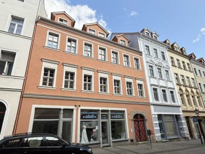 ZWEITBEZUG! Mit dem Lift bis vor die Tür: 4 Zimmer in der 1. Etage, mit Balkon!