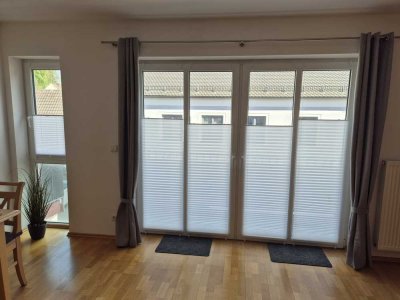 Stilvolle 1-Zimmer-Wohnung mit Balkon und Einbauküche in Rottenburg an der Laaber