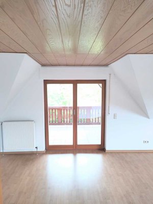 Freundliche und gepflegte 3-Raum-Wohnung mit EBK in Hille