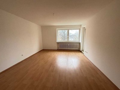 Helle 3-Zimmer-Wohnung mit Balkon in Augsburg/Hochzoll-Süd nähe Kuhsee zu vermieten