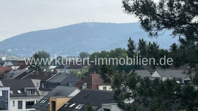 Bezugsfreie, sehr attraktive DG-Wohnung mit Balkon und Loggia, herrlichem Ausblick und TG-Stellplatz