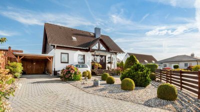 Charmantes Einfamilienhaus mit 5 Zimmern, Garten, Balkon und Keller - ideal für Familien - Erbpacht