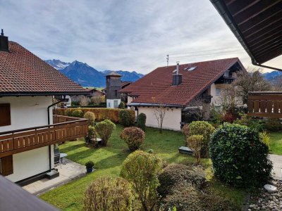 Mitten im Bergdorf - 2-Zimmer-Wohnung umrahmt von  den Allgäuer Alpen