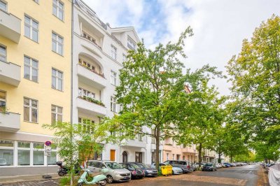 Stilvolle 4-Zimmerwohnung im sanierten Altbau mitten im Güntzelkiez