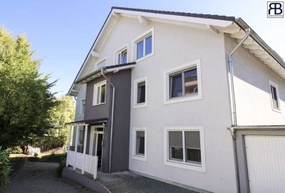 Sofort bezugsfrei! Exklusive, sanierte Wohnung mit Tiefgaragenstellplatz im Herzen Brühls