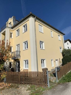 stilvolle möblierte Wohnung, günstige Audi Anbindung