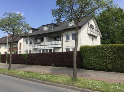 3 Zimmer Wohnung mit Massivholz-Parkett und Balkon in Bielefeld Schildesche/Gellershagen