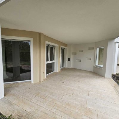 Großzügige Terrassenwohnung mit eigenem Garten!!!
