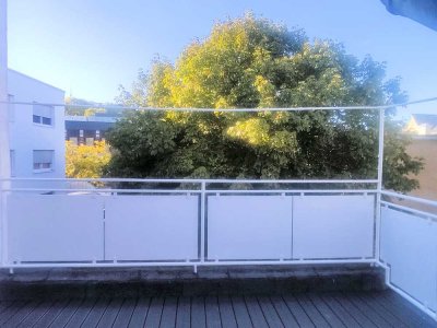 *Stadtmäuse* aufgepaßt! Schöne 1,5 ZKB in charmantem Altbau, ruhige Hinterlieger-Wohnung in Citylage