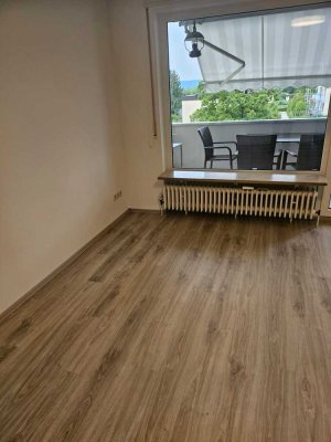 Attraktive, frisch renovierte 3-Zimmer-Wohnung mit Balkon im 3. OG in Schwäbisch Hall