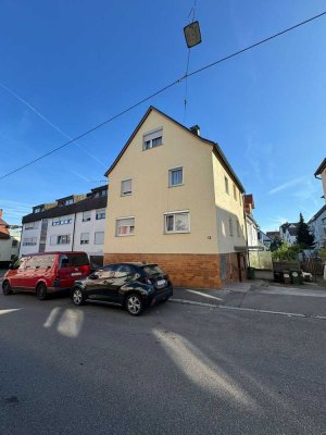 Gemütliches Einfamilienhaus mit 7 Zimmern in Stuttgart-Wangen von privat