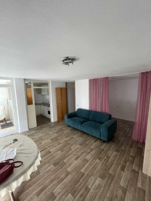 Teilmöblierte Modernisierte 1-Zimmer Whg. mit eigenem Garten in GD Nord-West