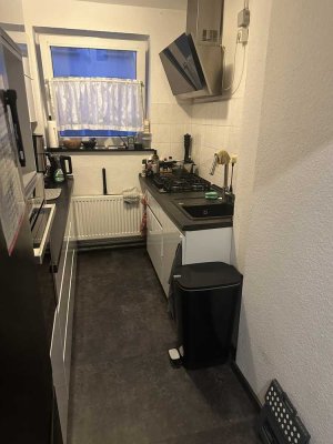 Schöne 2-Zimmer-Wohnung mit Balkon und Einbauküche in Hannover