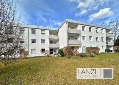 Sonnige 3 Zi.-Whg. mit großzügigem Grundriss und Süd-Balkon