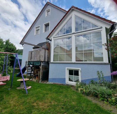 RESERVIERT ! Perfekt für die Familie! Großzügiges Einfamilienhaus mit großem Garten und Doppelgarage