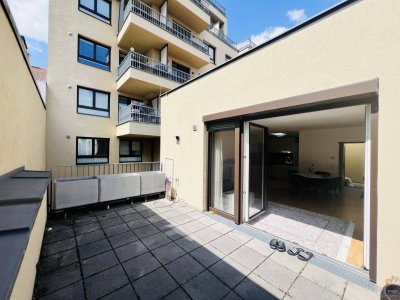 Terrassentraum (voll möbliert) im Innenhof (absolute Ruhelage) und trotzdem fußläufig zum Donauzentrum und den U1 Stationen Kagran &amp; Kagraner Platz