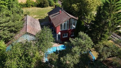 Schmuckstück mit großem Grundstück in Alleinlage - ehemaliges Bahnwärterhaus
