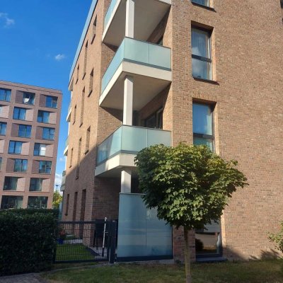 Service-Plus-Wohnen: Barrierefreie, moderne, großzügige, lichtdurchflutete 2-Zimmerwohnung mit EBK