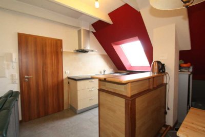 Schnuckelige Zwei Raum Dachgeschosswohnung