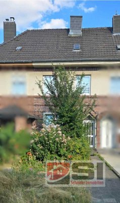 Reihenmittelhaus mit Potenzial – ohne Heizung, renovierungsbedürftig