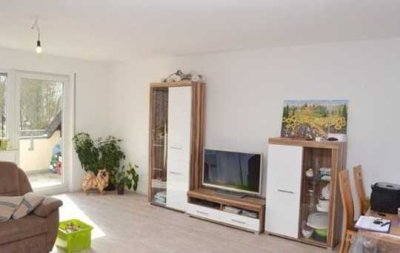 FÖHREN helle, moderne 3-Zimmer-Wohnung mit Balkon u. Einbauküche