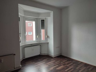 Wohnen am Park! Schöne Drei-Zimmer-Wohnung mit Balkon nahe OLG