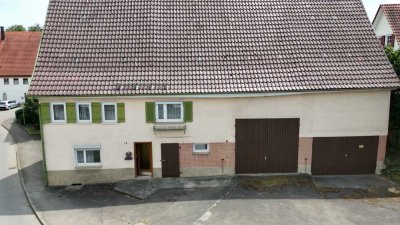 Einfamilienhaus mit großer Scheune in ruhiger Lage - viel Platz, viele Möglichkeiten!
