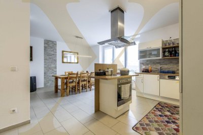 Familienfreundliche 5-Zimmer-Wohnung mit großem Balkon und Parkplatz in Enns zu verkaufen!