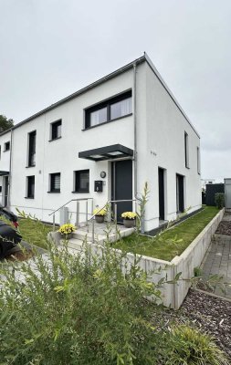 Modernes Reiheneckhaus