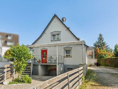 Ein Ort zum Ankommen: Einfamilienhaus - Ihr neues Heim in Bad Bellingen