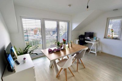 Neuwertige DG-Wohnung mit Süd-Balkon in Coesfeld (KfW 50 Effizienzhaus)