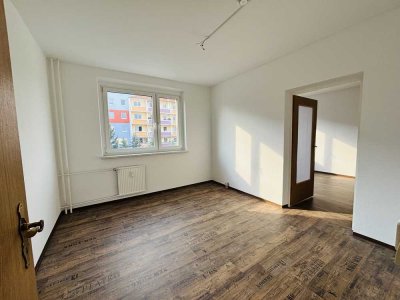 Mehr Platz, 15 % weniger Miete: 4 Zimmer & Balkon (4. Etage)
