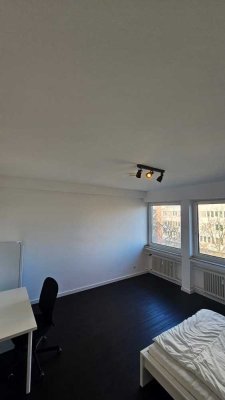 Teil-möblierte 1-Zimmer Wohnung in super Lage I Köln