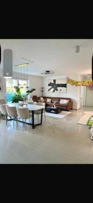 Neuwertige 3-Zimmer-Wohnung mit Balkon in Dreieich