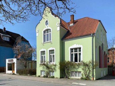 Schöne, helle 3 Zi-Wohnung in Altbauvilla nahe See