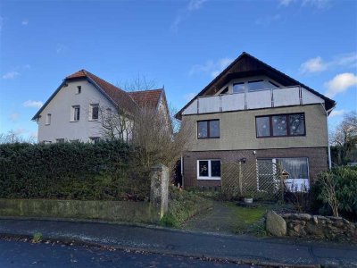 Ein- bis Zwei-Fam.-Haus + Drei-Fam.-Haus + Bauland